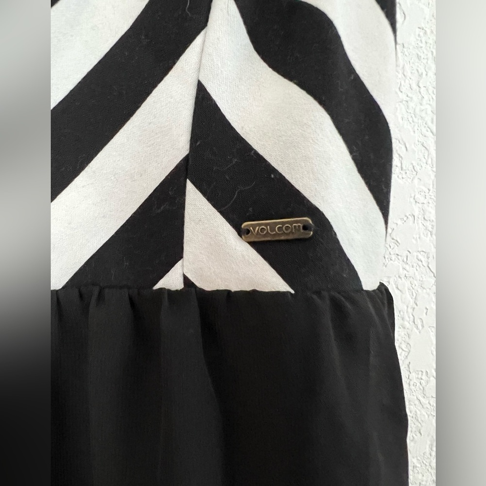Volcom mini dress - Picture 3 of 6